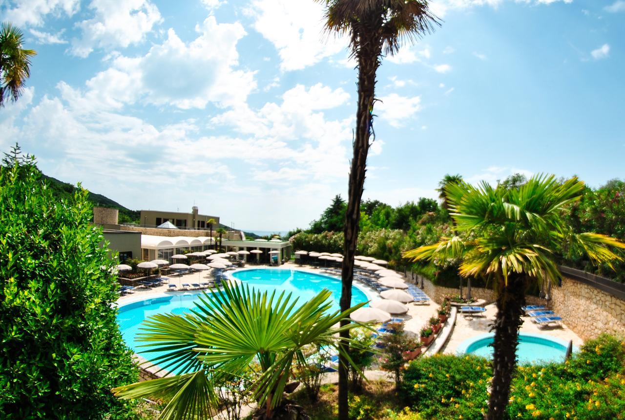 Le Torri Del Garda Familyspa Hotel Torri Del Benaco