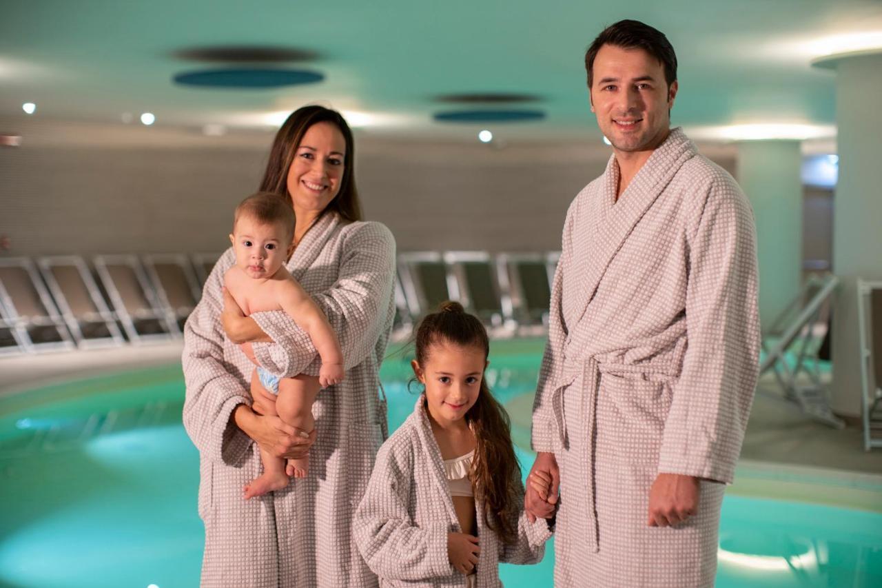 Hotel Le Torri Del Garda Familyspa Torri Del Benaco